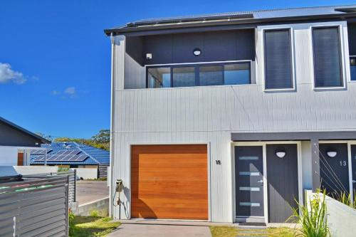South West Rocks Apartment | Kastani