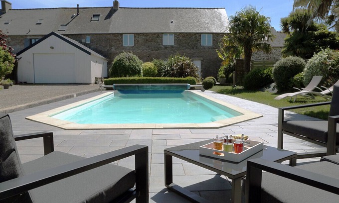 Saint-Meloir-des-Ondes Villa | Kastelluce 2