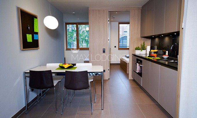 Sendling - Westpark Condo | Kat. 5 Two Rooms Superior Apartment