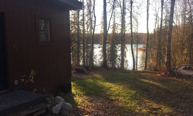 Talkeetna Apartment | Kathy’s Kabin, on Christiansen Lake, Talkeetna, Alaska