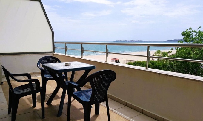 Sunny Beach Apartment | Kaya Sea View Apartment, Center next to the beach.