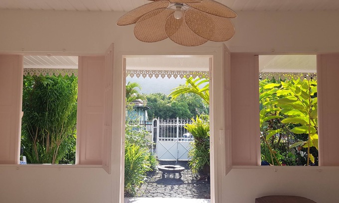 Entre-Deux House | Kaz cyatheas creole house in the heart of the village - close to all amenities