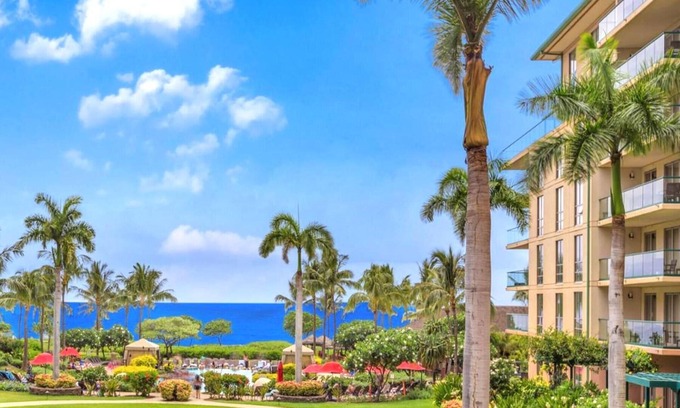 Honokowai Condo | KBM Resorts | 5-Bedroom Honua Kai Collection | Multi Unit Listing | Same Floor | Ocean andamp; Mountain Views + 3 Free Rental Cars! HKH-229/36/40