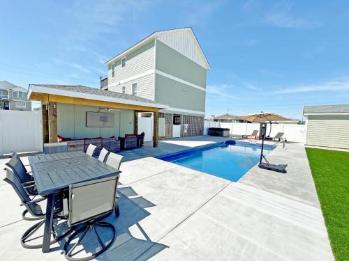 Kill Devil Hills House | KD300- Saltwater Cottage