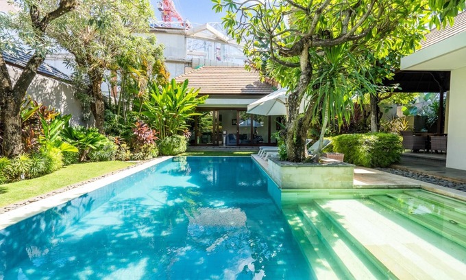 Sanur Villa | Kejora 3 – Beachfront Pool Villa 3–5BR Sleeps 10
