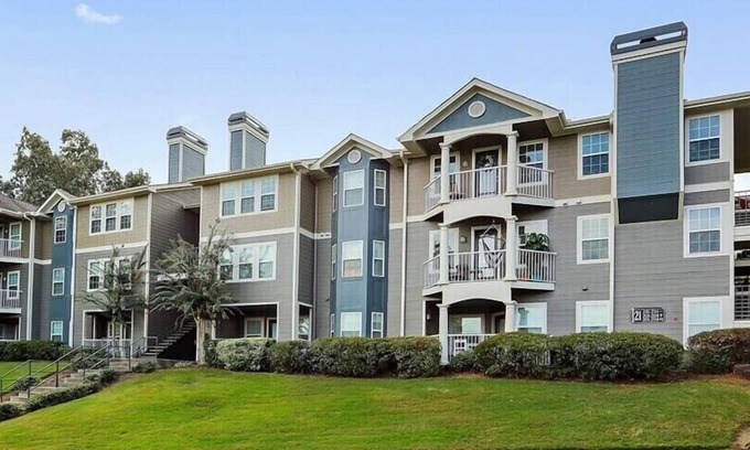 Town Center Apartment | Kennesaw View
