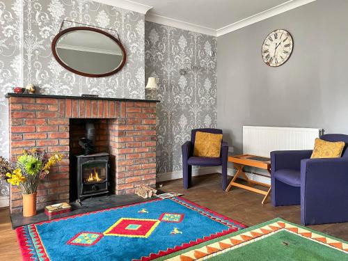 Carmarthen House | Kent House