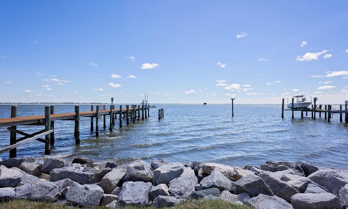 Stevensville House | Kent Island Waterfront | Pool | Stunning View