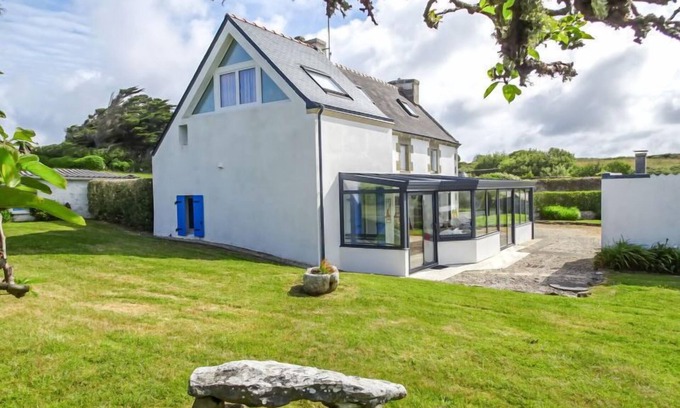 Cleden-Cap-Sizun House | Kerludu by Interhome