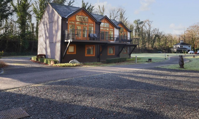 Keswick Cabin | KESWICK BRIDGE SKIDDAW 24, family friendly, with a garden in Keswick
