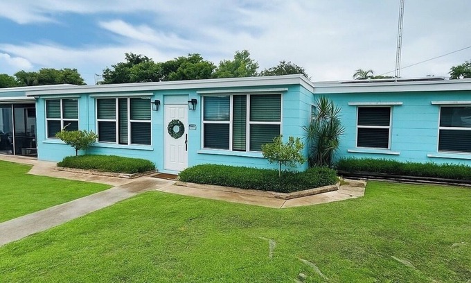 Anglers Park House | Key Largo 3 bedroom 2 bathroom home with spacious lot for boat/RV parking