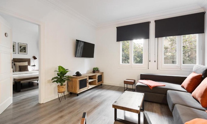 La Sagrada Familia Apartment | KeyFamily Paradise