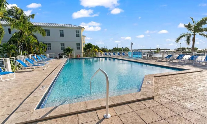 Rock Harbor Villa | Keys Escape – 4 Stories, Rooftop Views & 3 Suites