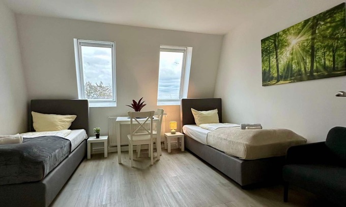 Neumuenster House | Kieler Straße 73 W5 - 3 bedrooms with parking space