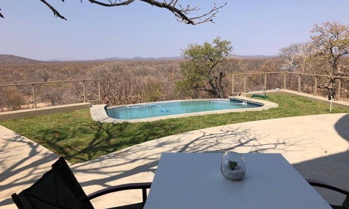 Outjo Cabin | Kifaru Luxury Lodge & Bush Camp