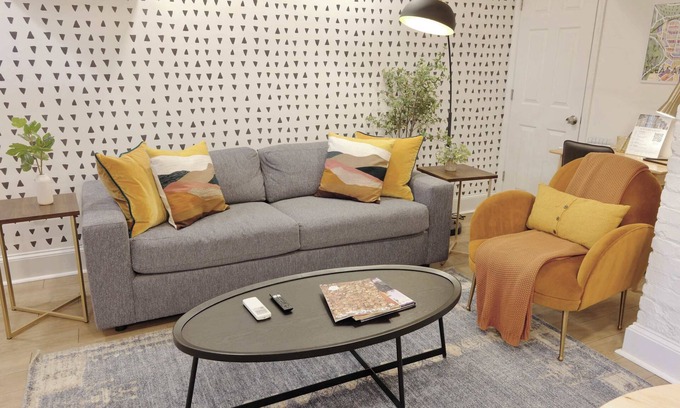 Mount Pleasant Apartment | Kilbourne Cottage in Mount Pleasant