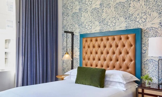 Downtown Denver Hotel | Kimpton Hotel Monaco Denver | Essential Room 1 Twin Bed | Pets Stay Free