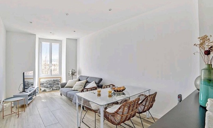 Corse-du-Sud Apartment | King Jerome Apartment