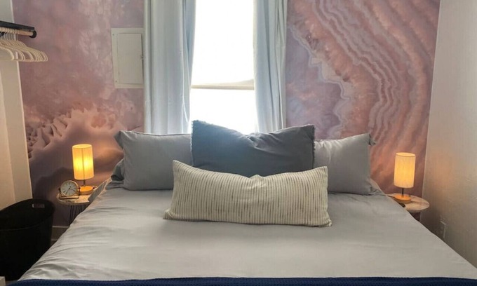 Lincolnville Hotel | King Suite in Boutique Hotel4, walk to downtown