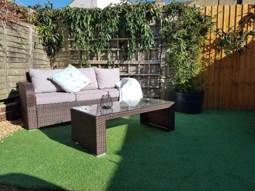 Worthing House | Kingfisher cottage