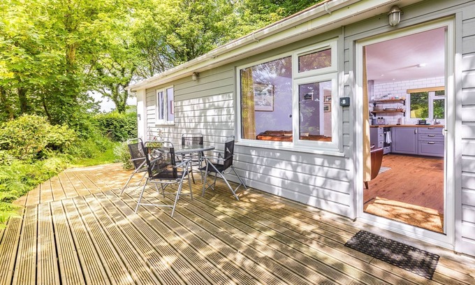 Bude Cottage | Kingfisher is Laid back luxury in 9-acres of countryside right near the beach
