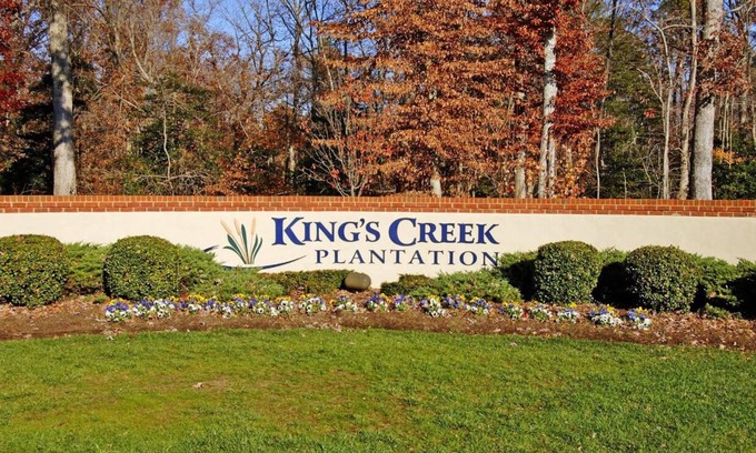 Lackey Cottage | Kings Creek Plantation Cottages - Busch Gardens- Colonial Williamsburg