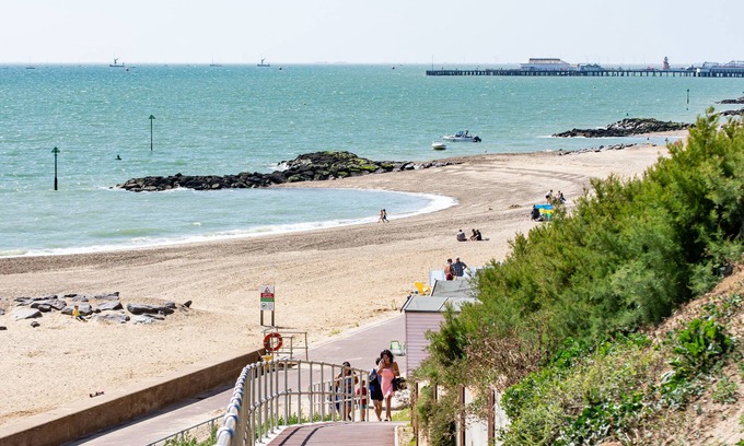 Holland-On-Sea Hotel | Kingscliff, BW Signature Collection