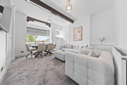 Coatbridge Apartment | Kirkstyle Cottage