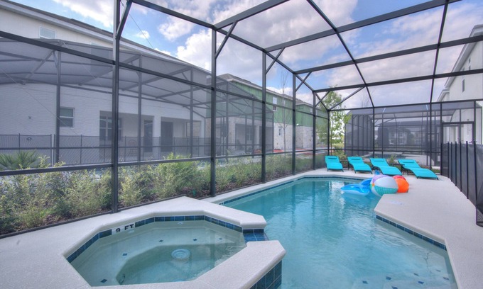Kissimmee Villa | Kissimmee Luxury 12 BD Villa wt heated Pool, games, BBQ Grill, close to Disney