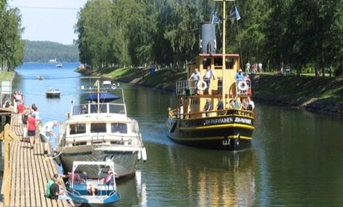 Vaaksy Apartment | Kiva asunto Vääksyn kanavalla