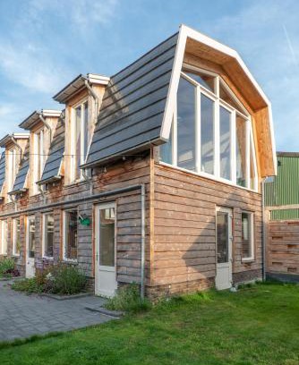 Municipality of Kaag en Braassem House | klein polderhuis - bollenschuur