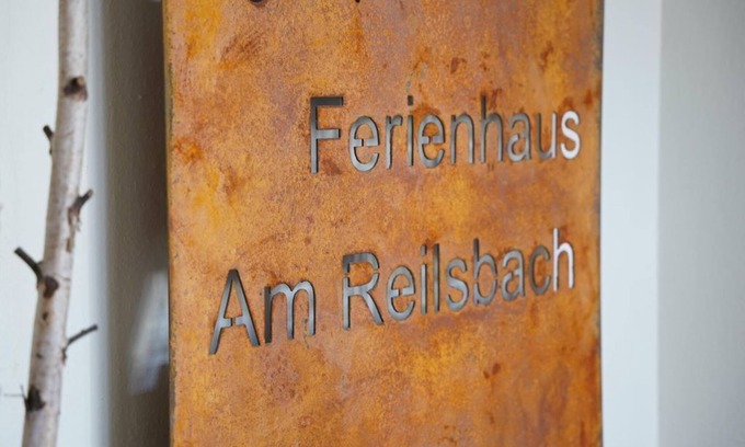Cochem Apartment | Kleines Appartment mit 1 Schlafzimmer, Balkon - Ferienhaus am Reilsbach
