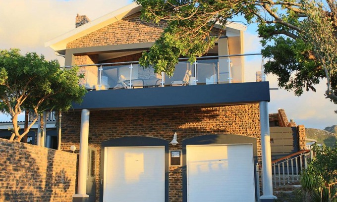 Kleinmond House | Kleinmond - Fairview on First