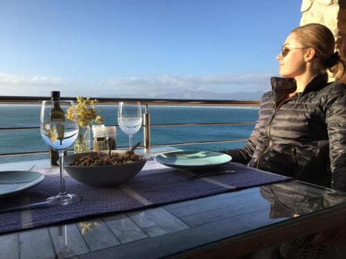 De Kelders House | Kleinzee Oceanfront Guesthouse