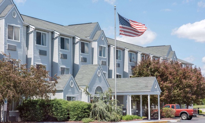 Allentown Hotel | Knights Inn Allentown
