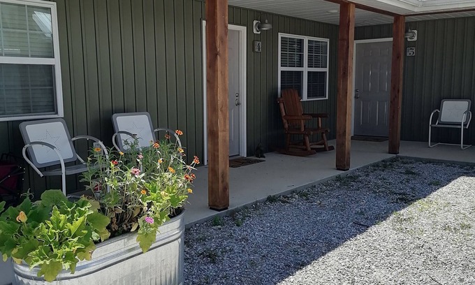 Mountain View Cabin | Knotty Squirrel Unit 3 Multibedroom Suite