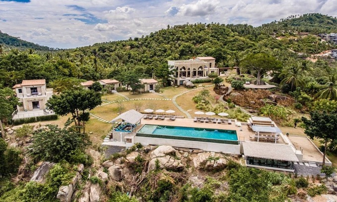 Bophut Villa | Koh Koon-Provence Meets Samui - 7BR + 2 Kids room