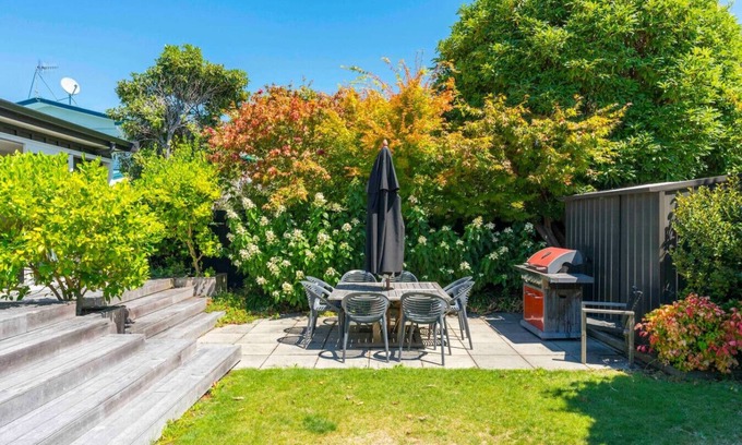 Wharewaka House | Kohekohe Cottage - Lake Taupo