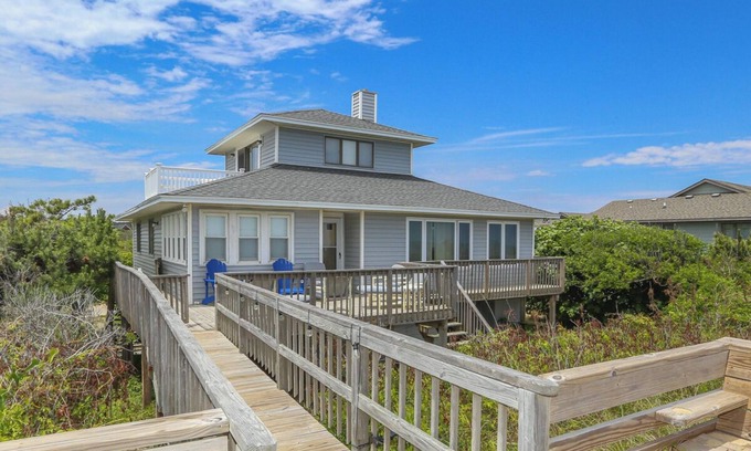 Southern Shores House | Kohler Cottage - 4 BR Oceanfront Cottage in Southern Shores w/Elevator