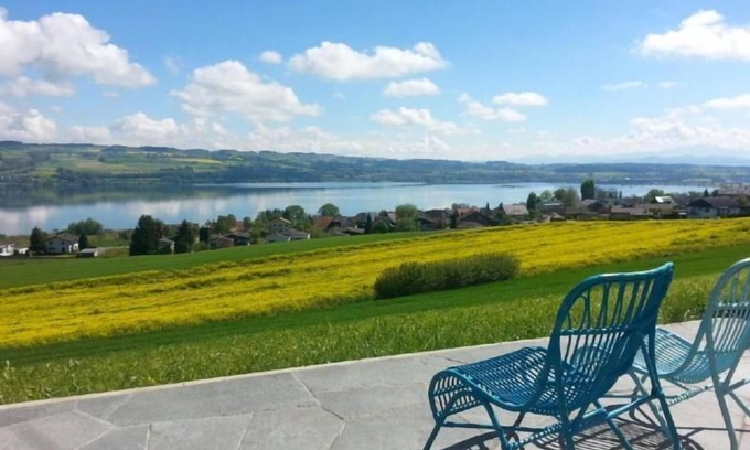 Nottwil Apartment | "Kohlweid" holiday flat with lake and mountain views