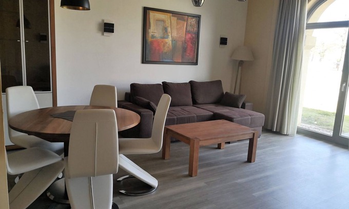 Stolpe Apartment | Kolibri RE-05 - Cozy vacation apartment The Remise Kolibri RE-05 in a rural setting.