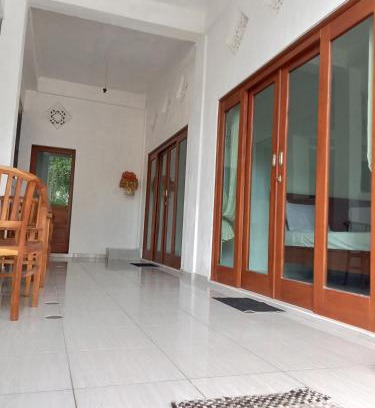 Purwakerti House | KOMANG homestay
