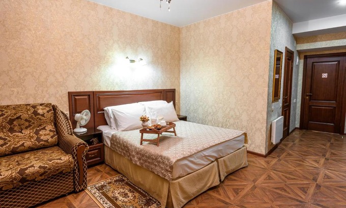 Admiralteysky Area Bed & Breakfast | Kon-Tiki Boutique Hotel