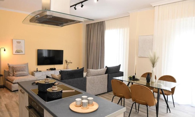 Ampelokipoi Apartment | Konstantina Apartment