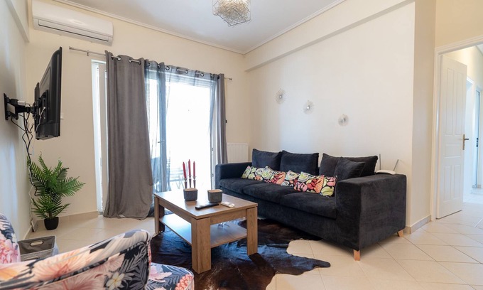 Kropia Apartment | Koropi 3 bedroom Apartment 4 pers.