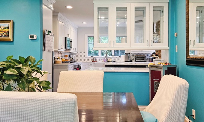 Bala-Cynwyd House | Kosher Spacious Oasis in Bala Cynwyd