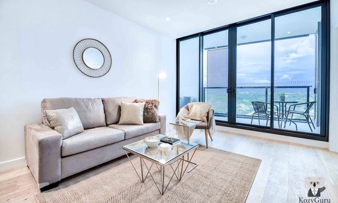 Fortitude Valley Apartment | KozyGuru | Fortitude Valley | 2 Bed Apt+Parking
