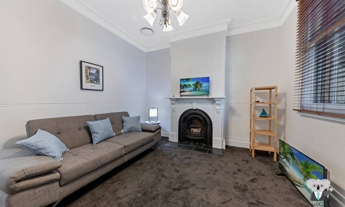 Glebe House | KozyGuru | Glebe | Cozy 2 Bedroom Terrace House