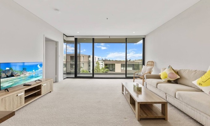 Mortlake Apartment | KozyGuru | Mortlake | Lovely 2 Bed APT