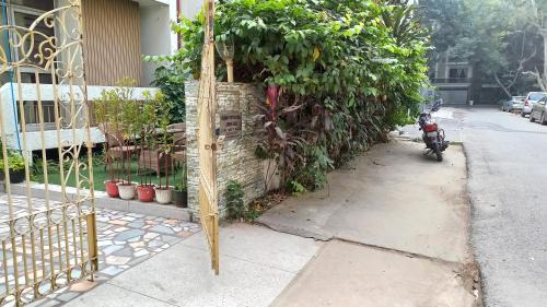 South Extension House | KRISHNA's INTERNATIONAL LODGING HOUSE
